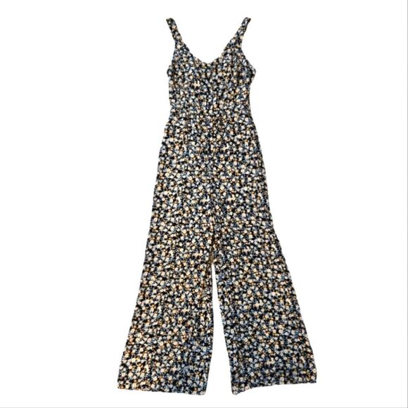 NWT LIVE TO BE SPOILED FLORAL JUMPSUIT SZ. M - Picture 1 of 6